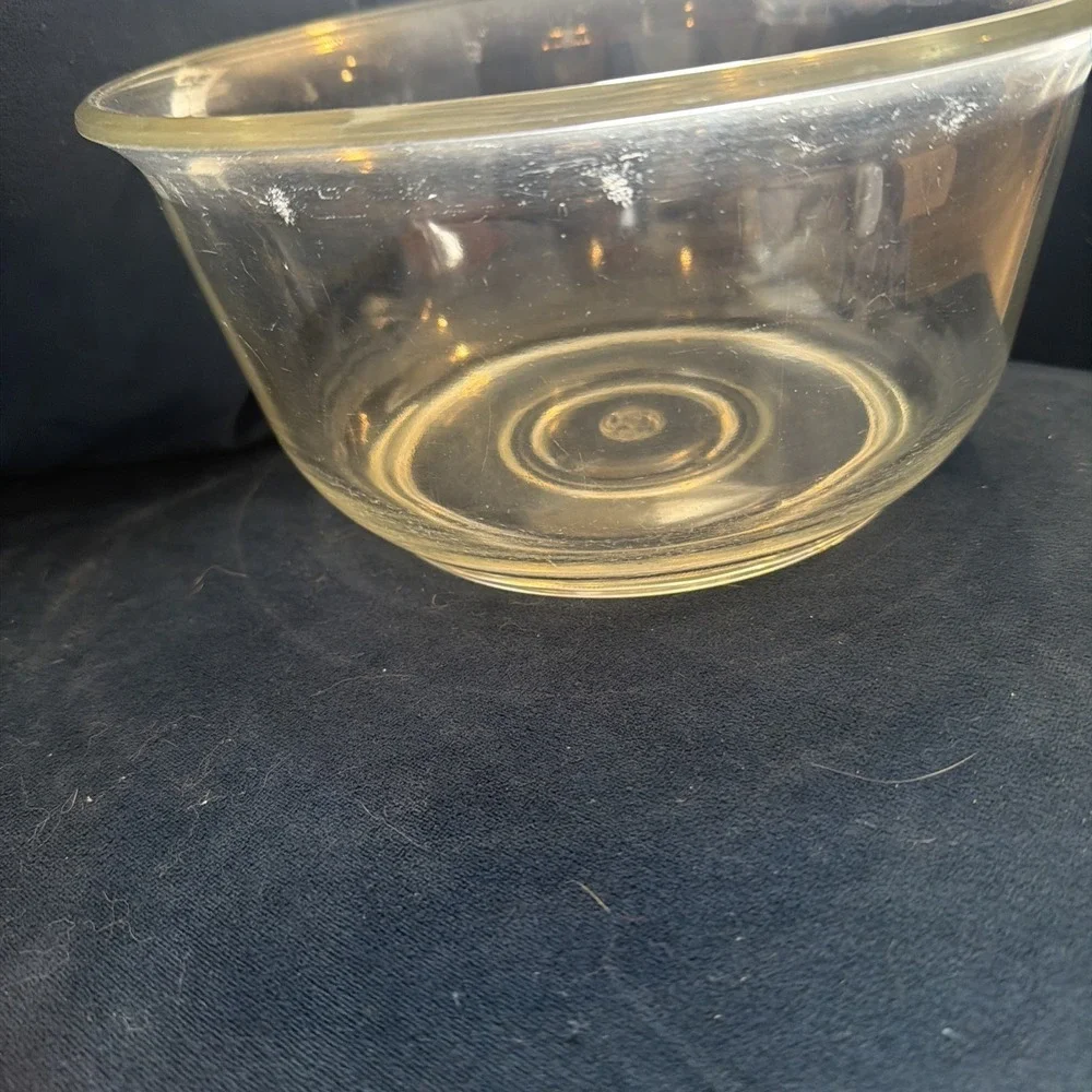 Pyrex item has